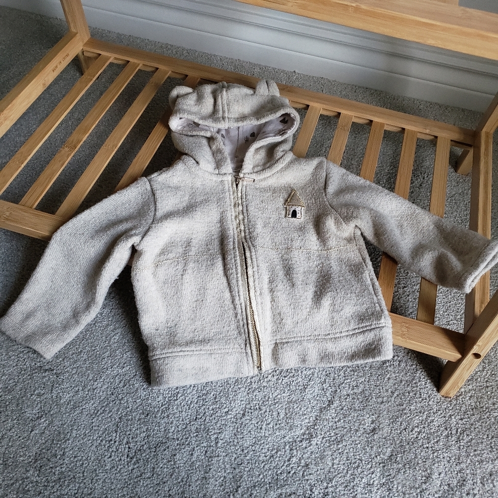 ZARA Adorable Cream Bear Ear Sweater